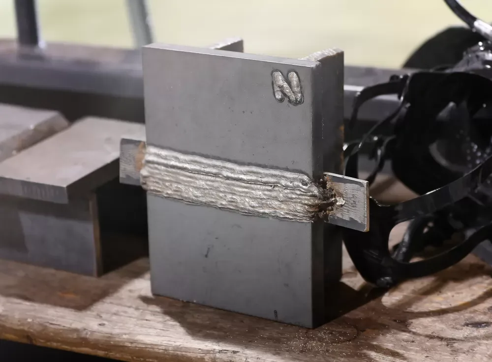 DG-Diving-Group-welding-image